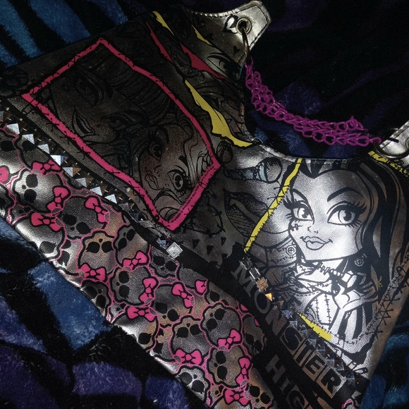 LAST CHANCE SALE ONLY $8 Metallic Monster High Purse w/Rhinestones blk & pink - Picture 2 of 10
